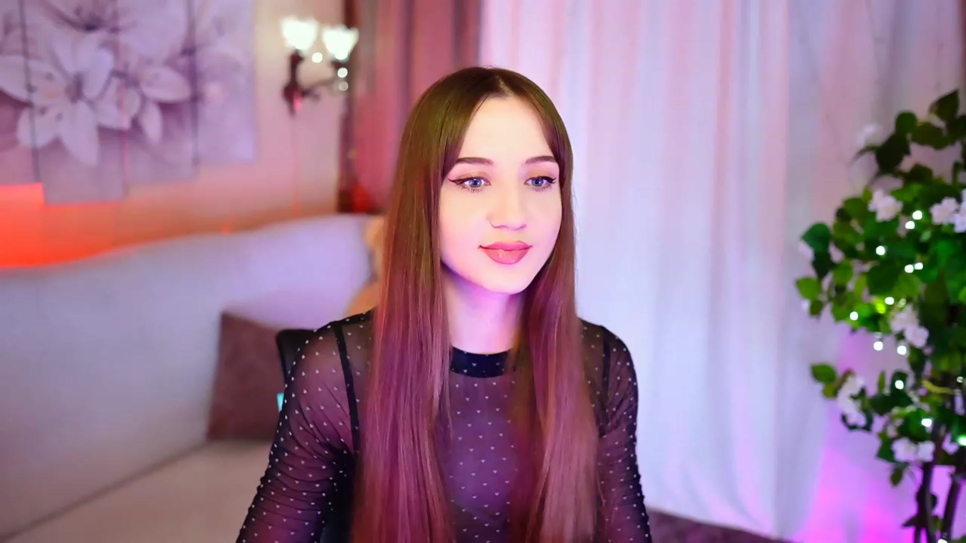 Gallery image thumbnail from Innocent_Soul's myfreecams stream on, 10/09/2023, 16:28 image 18 of 20