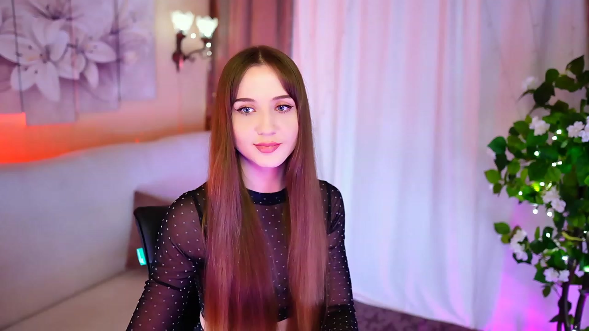Gallery image thumbnail from Innocent_Soul's myfreecams stream on, 10/09/2023, 18:23 image 7 of 20