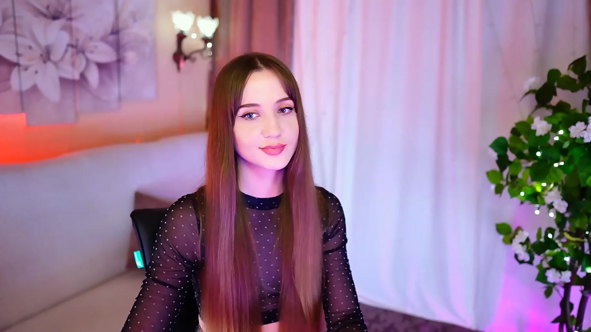 Gallery image thumbnail from Innocent_Soul's myfreecams stream on, 10/09/2023, 18:23 image 18 of 20