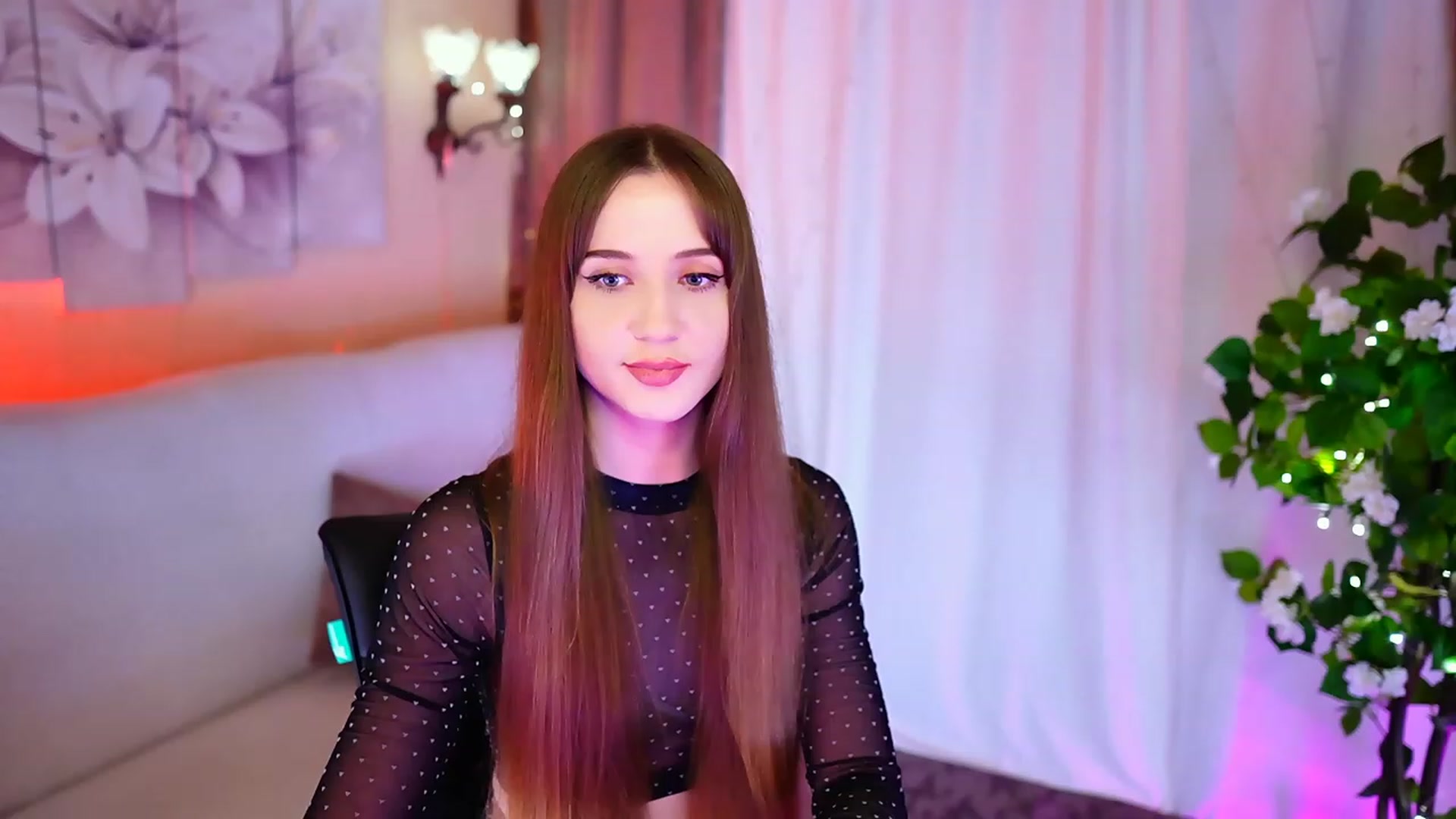 Gallery image thumbnail from Innocent_Soul's myfreecams stream on, 10/09/2023, 18:23 image 19 of 20