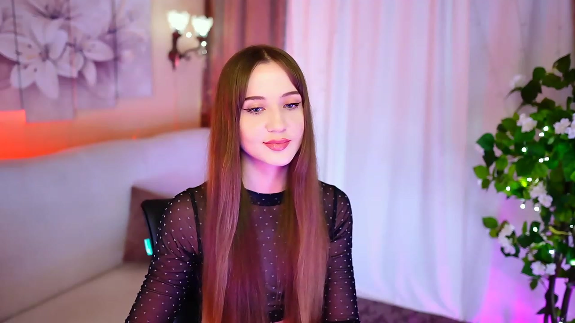 Gallery image thumbnail from Innocent_Soul's myfreecams stream on, 10/09/2023, 19:32 image 13 of 20