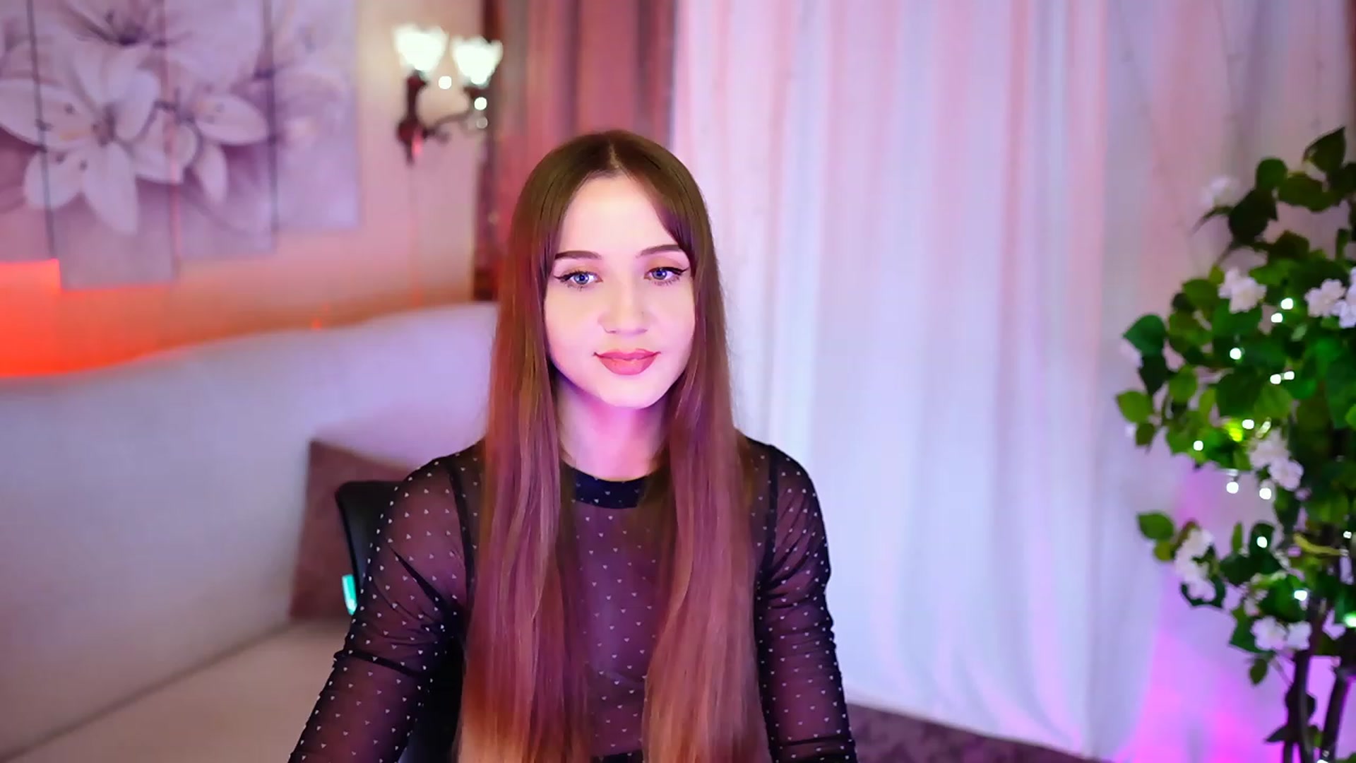 Gallery image thumbnail from Innocent_Soul's myfreecams stream on, 10/09/2023, 20:32 image 15 of 20
