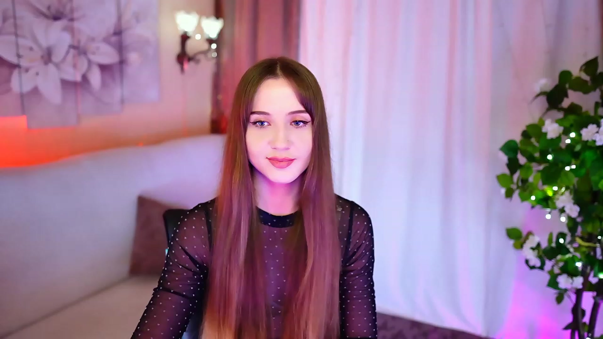 Gallery image thumbnail from Innocent_Soul's myfreecams stream on, 10/09/2023, 20:32 image 11 of 20