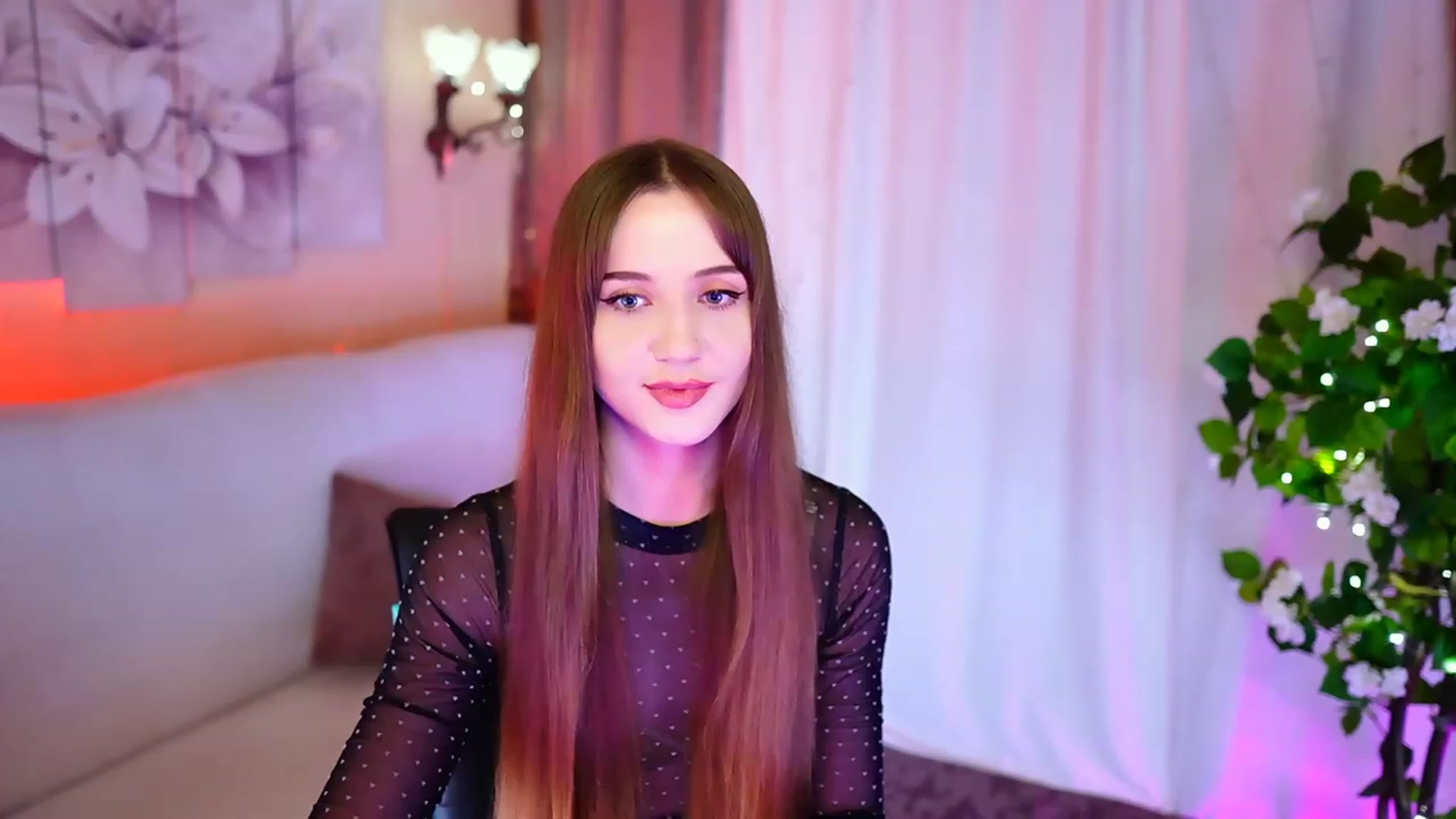 Gallery image thumbnail from Innocent_Soul's myfreecams stream on, 10/09/2023, 20:32 image 10 of 20