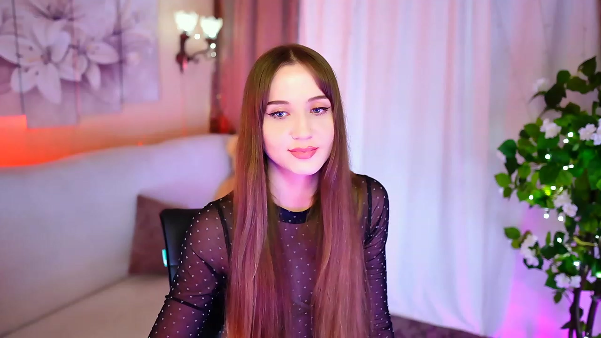 Gallery image thumbnail from Innocent_Soul's myfreecams stream on, 10/09/2023, 20:32 image 16 of 20