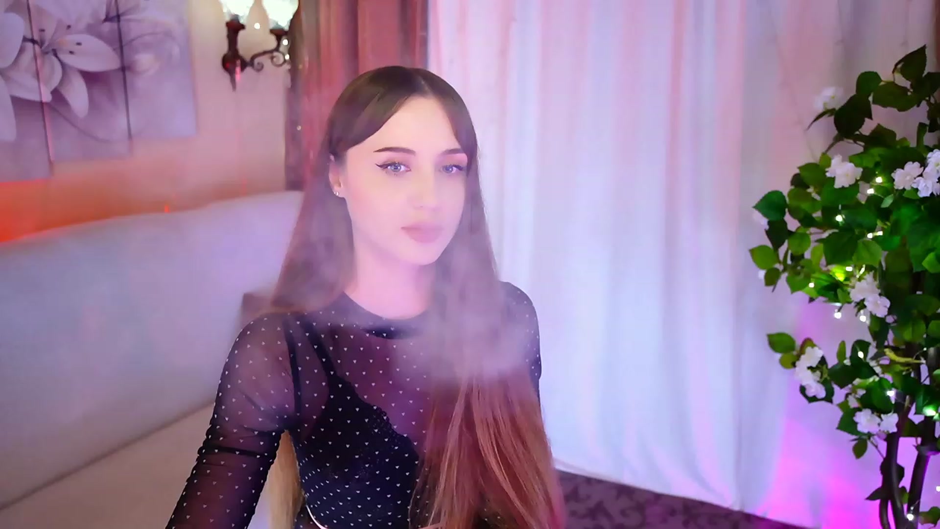 Gallery image thumbnail from Innocent_Soul's myfreecams stream on, 10/11/2023, 18:18 image 11 of 20