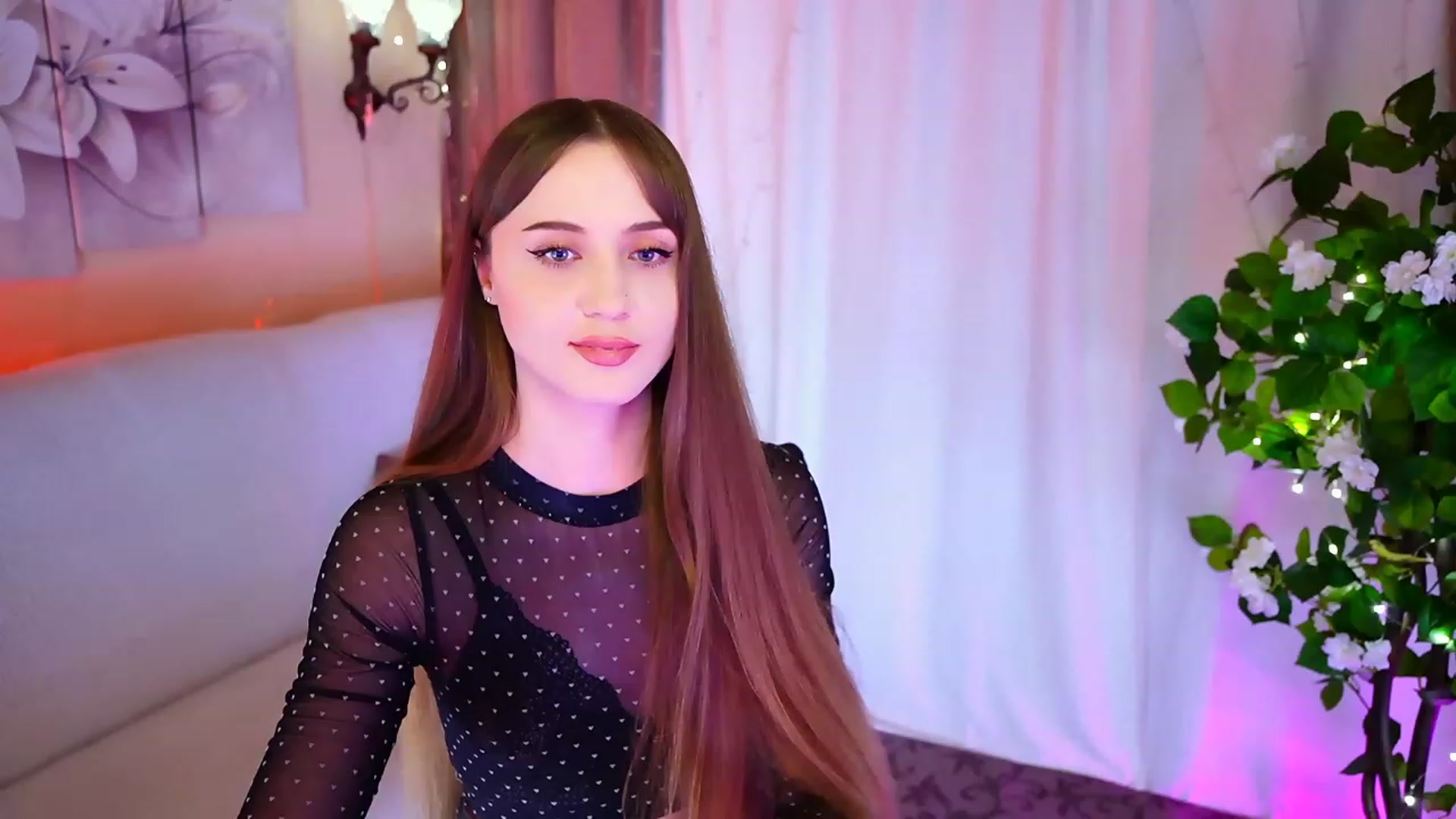 Gallery image thumbnail from Innocent_Soul's myfreecams stream on, 10/11/2023, 18:18 image 9 of 20