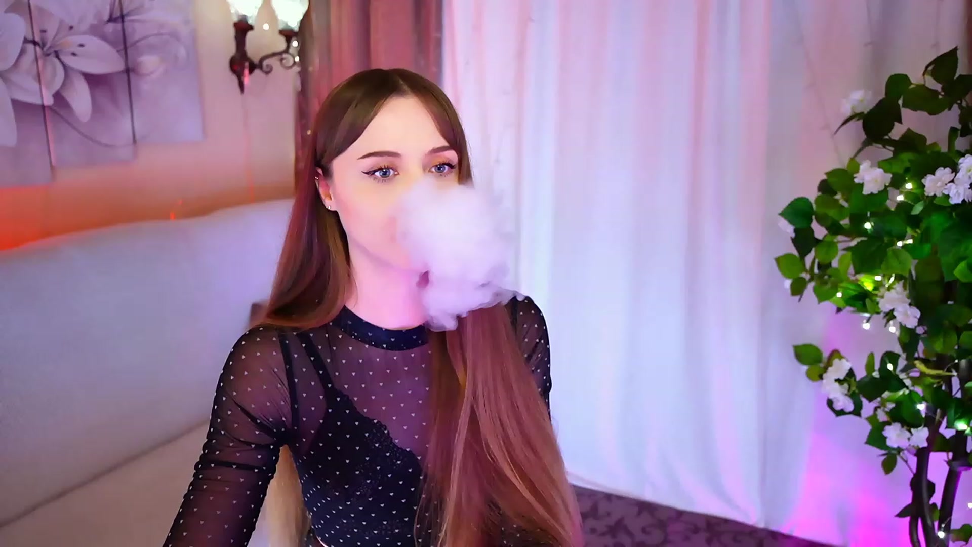 Gallery image thumbnail from Innocent_Soul's myfreecams stream on, 10/11/2023, 18:18 image 12 of 20