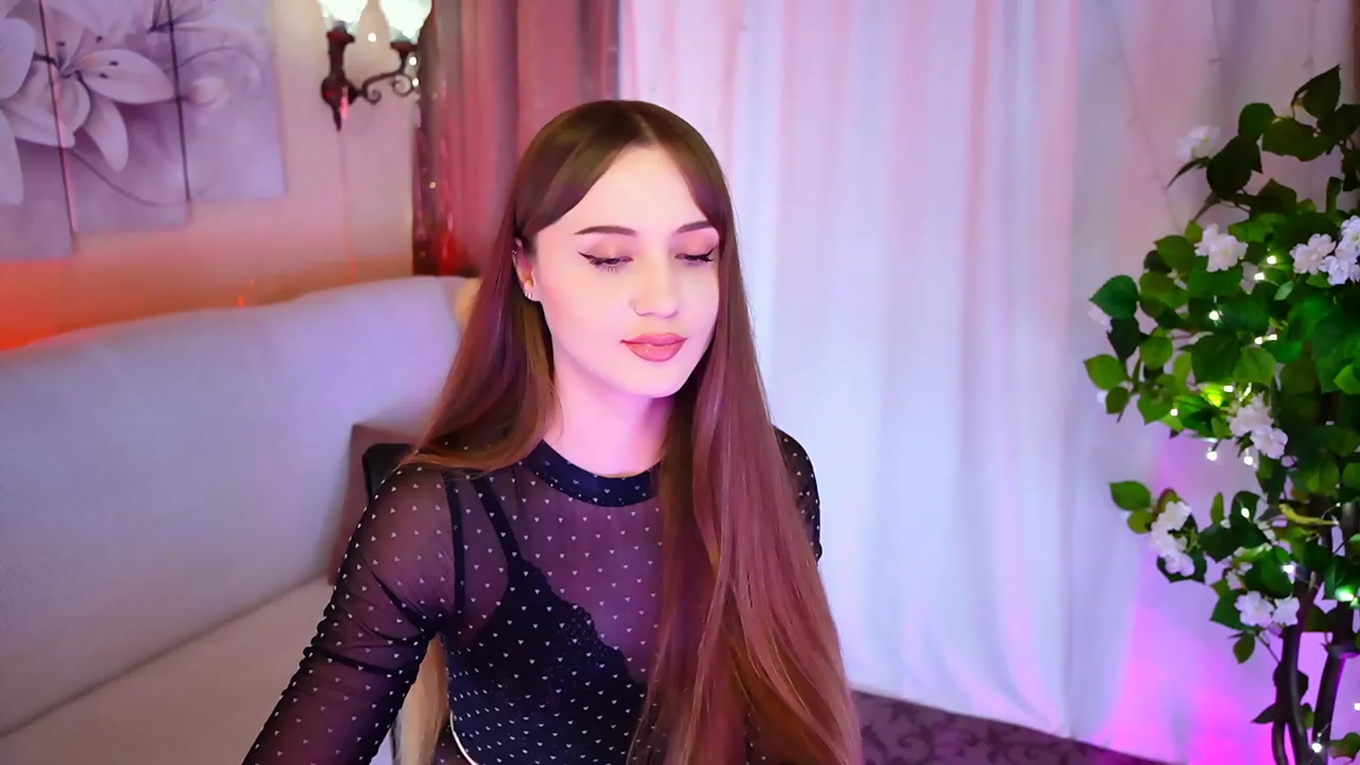 Gallery image thumbnail from Innocent_Soul's myfreecams stream on, 10/11/2023, 18:18 image 13 of 20