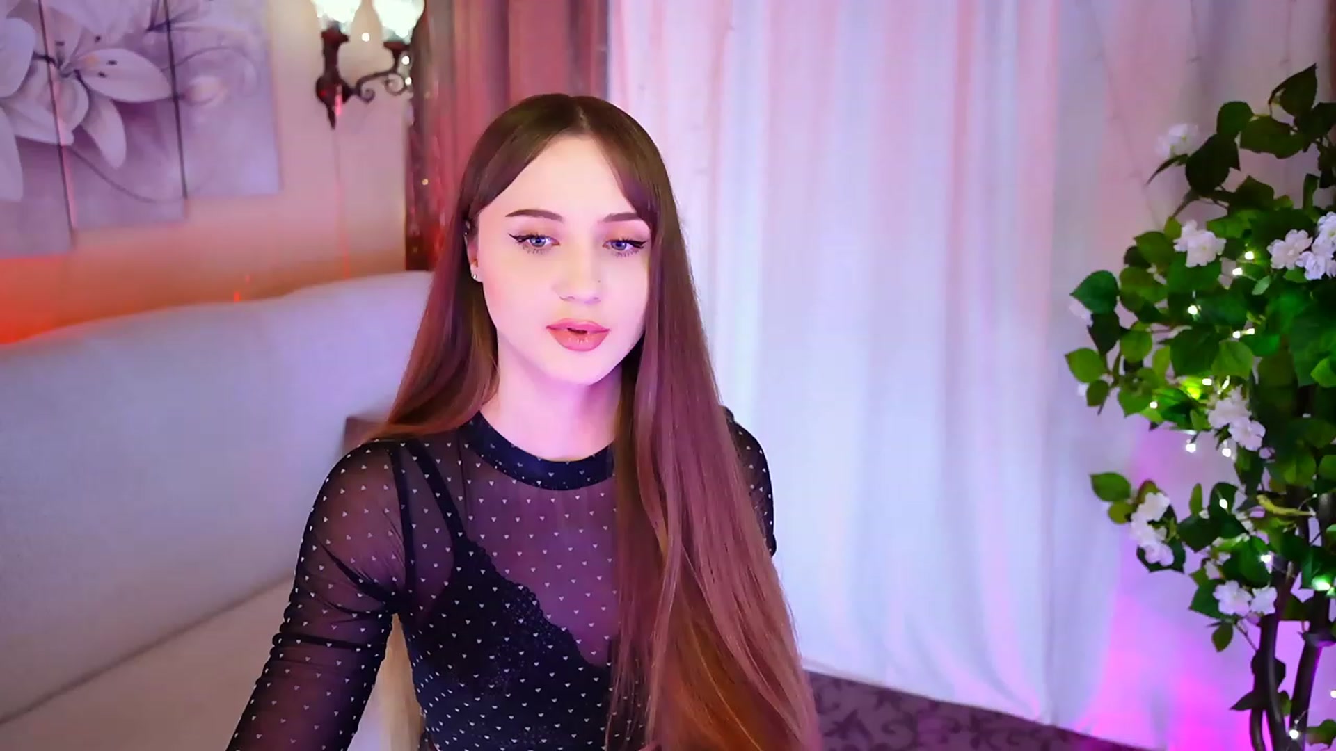 Gallery image thumbnail from Innocent_Soul's myfreecams stream on, 10/11/2023, 18:18 image 7 of 20