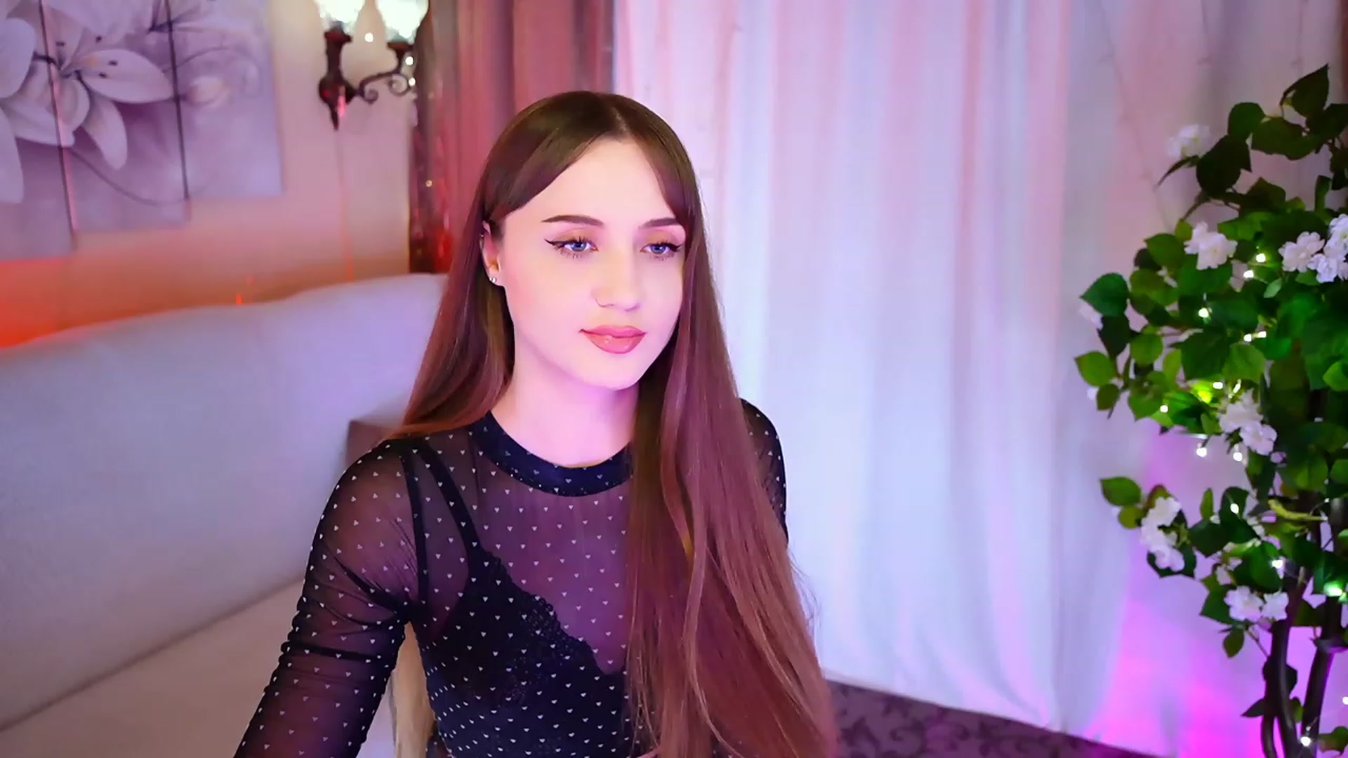Gallery image thumbnail from Innocent_Soul's myfreecams stream on, 10/11/2023, 18:18 image 2 of 20