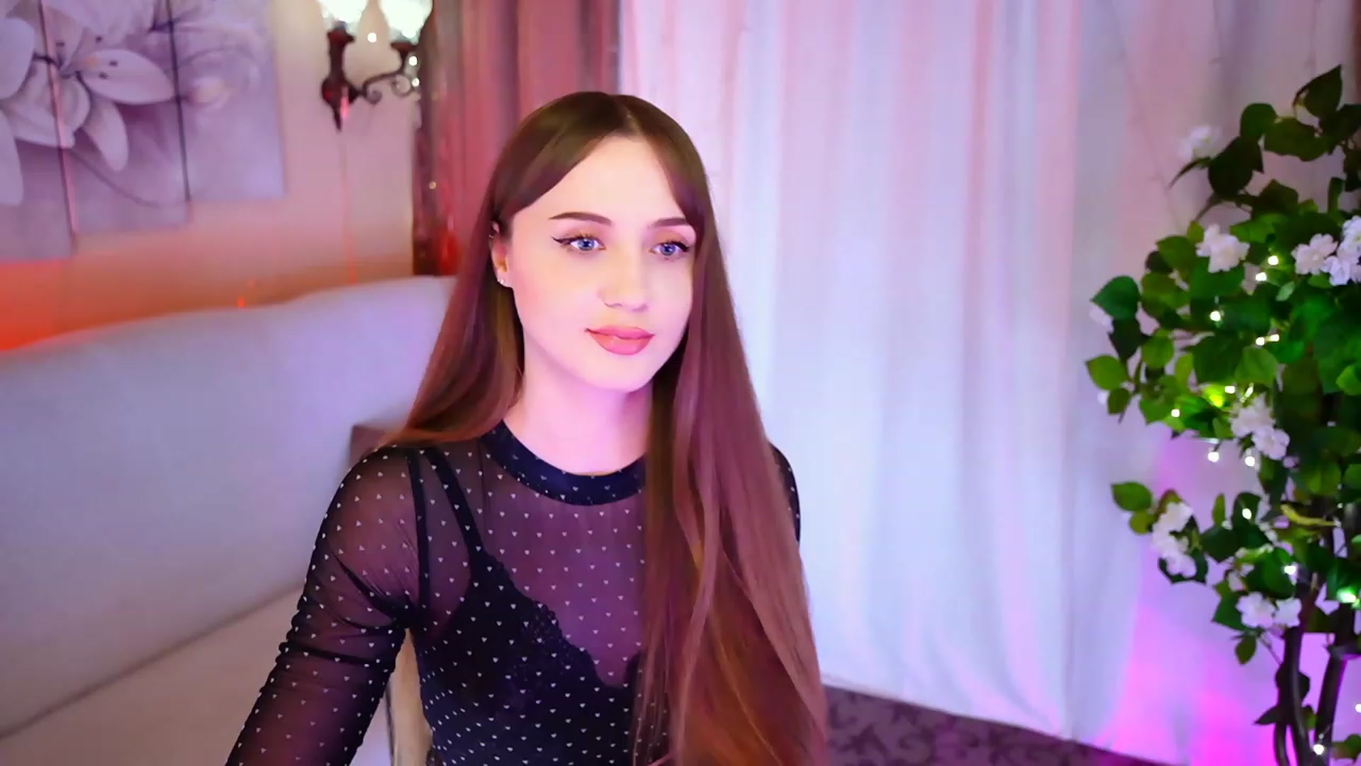 Gallery image thumbnail from Innocent_Soul's myfreecams stream on, 10/11/2023, 18:18 image 6 of 20