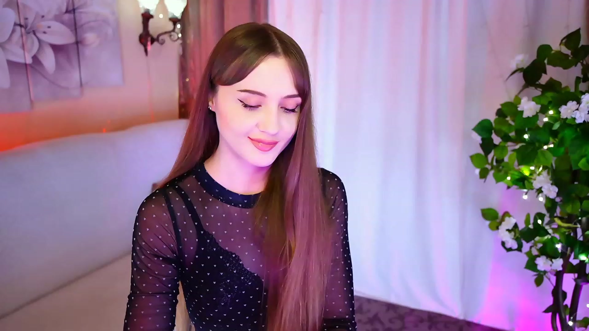 Gallery image thumbnail from Innocent_Soul's myfreecams stream on, 10/11/2023, 19:28 image 1 of 20