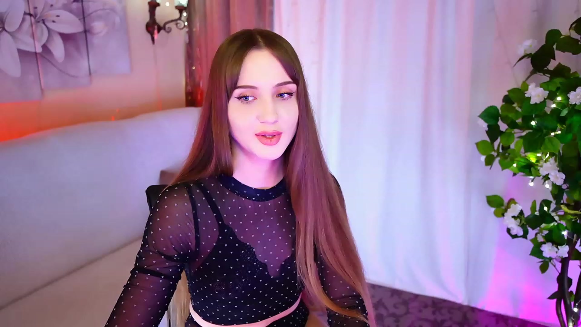 Gallery image thumbnail from Innocent_Soul's myfreecams stream on, 10/11/2023, 21:02 image 7 of 20