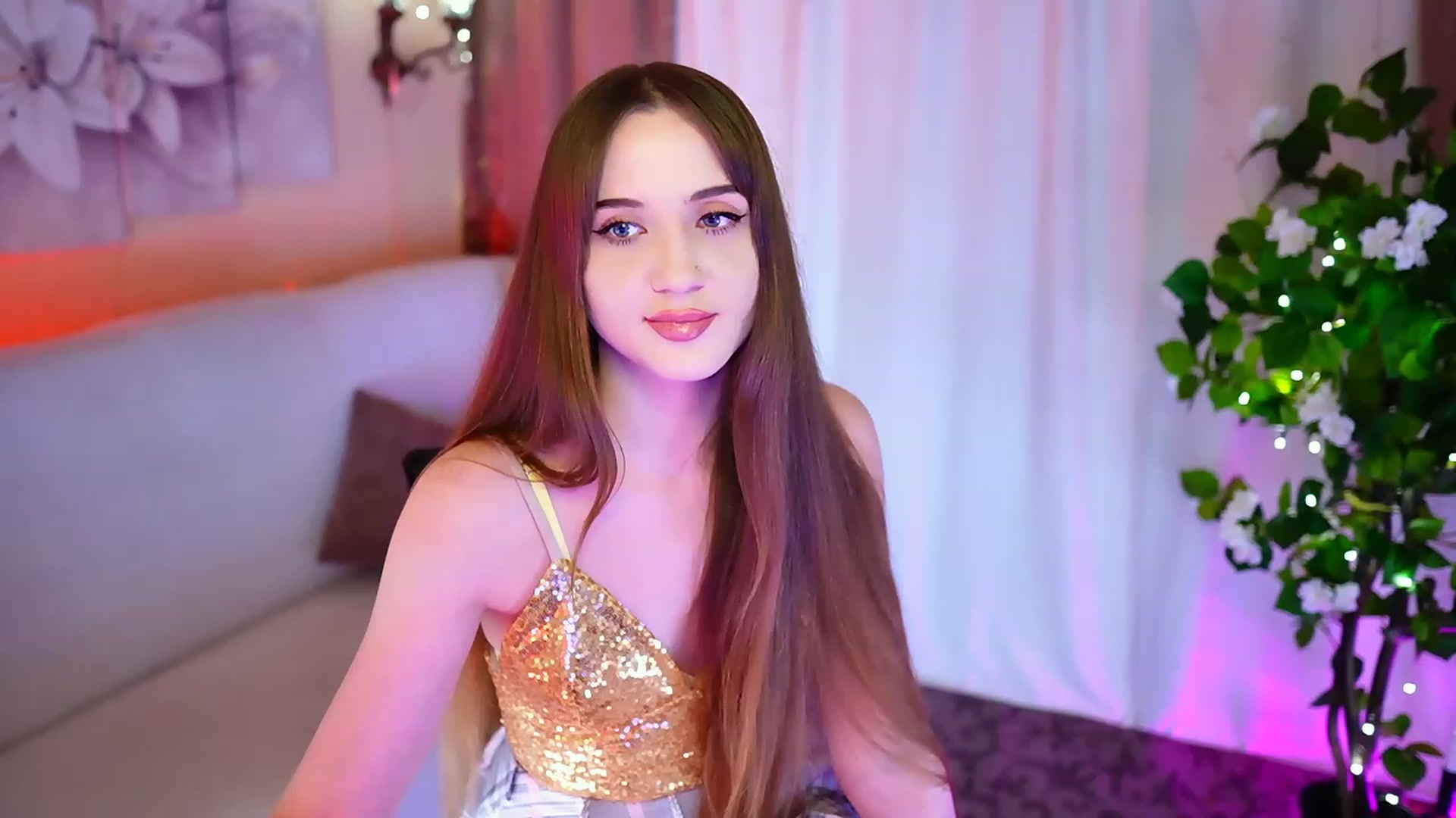 Gallery image thumbnail from Innocent_Soul's myfreecams stream on, 10/13/2023, 16:37 image 8 of 20