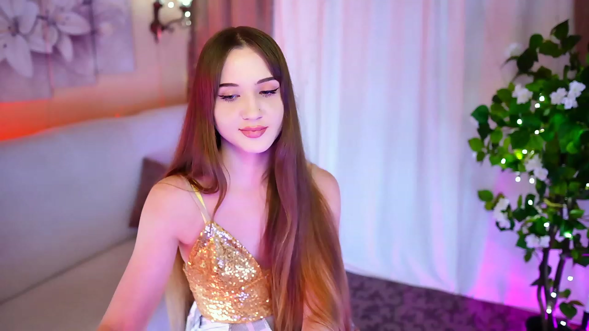 Gallery image thumbnail from Innocent_Soul's myfreecams stream on, 10/13/2023, 16:37 image 12 of 20
