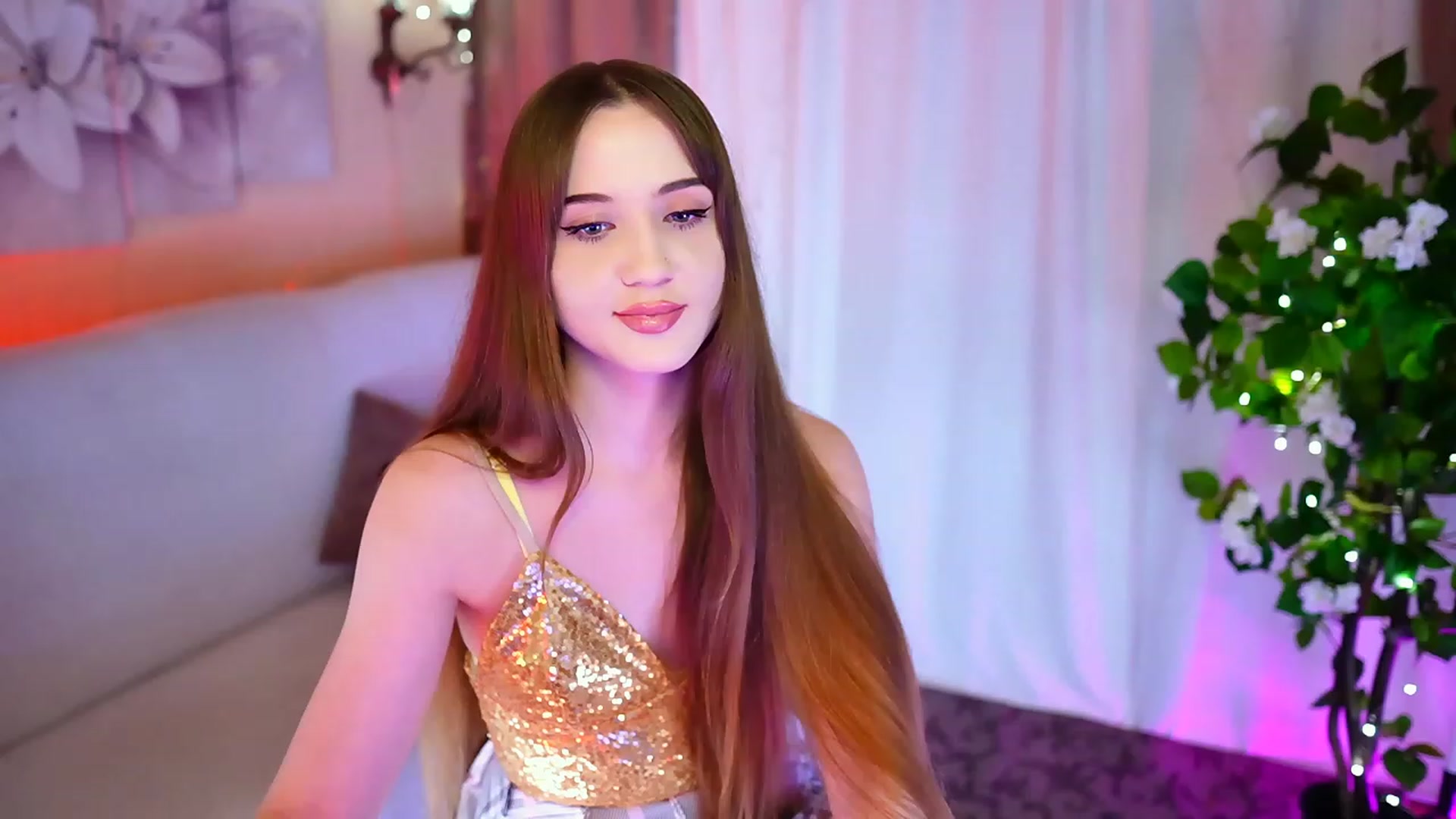 Gallery image thumbnail from Innocent_Soul's myfreecams stream on, 10/13/2023, 16:37 image 7 of 20