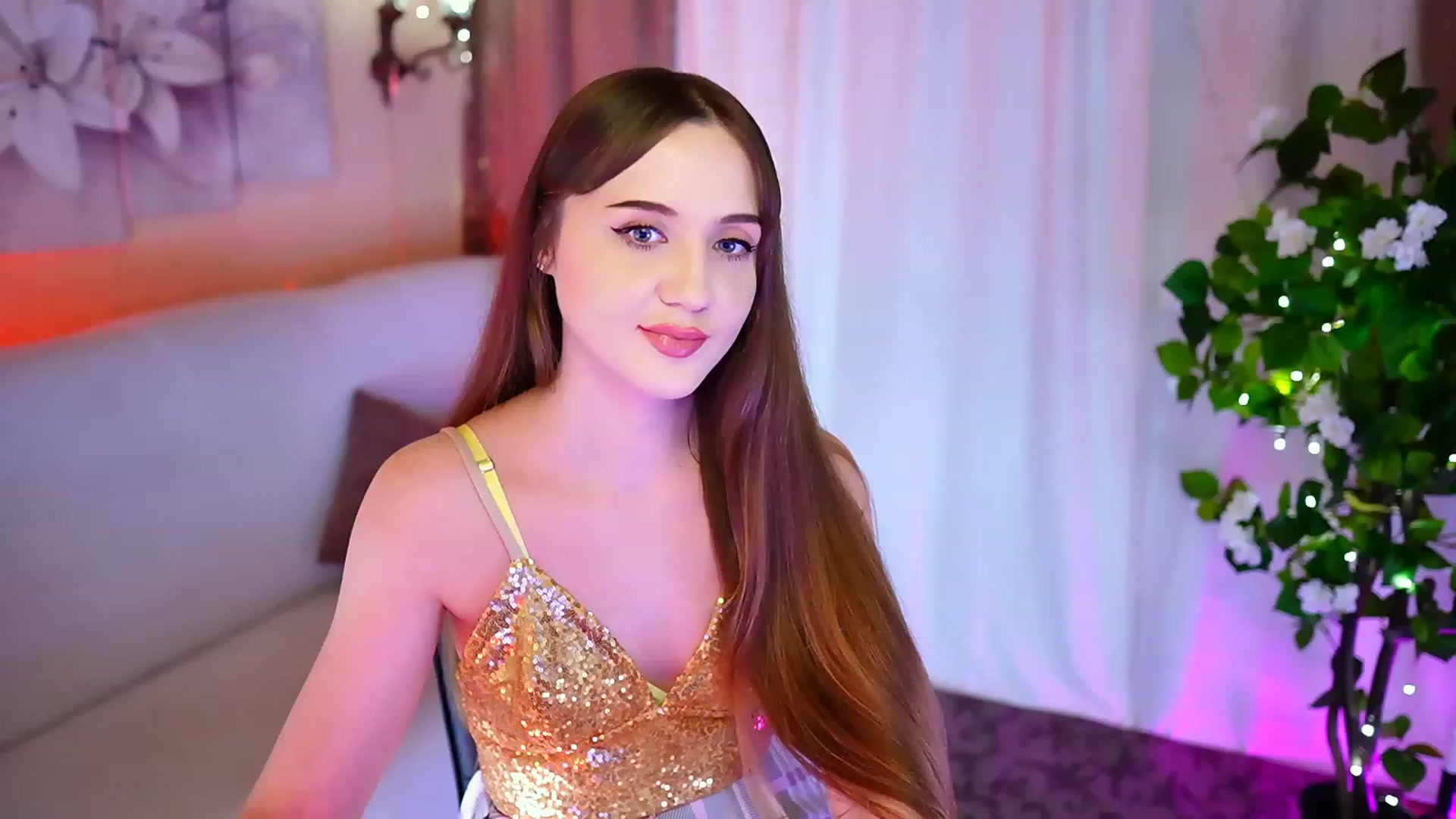 Gallery image thumbnail from Innocent_Soul's myfreecams stream on, 10/13/2023, 18:10 image 5 of 20