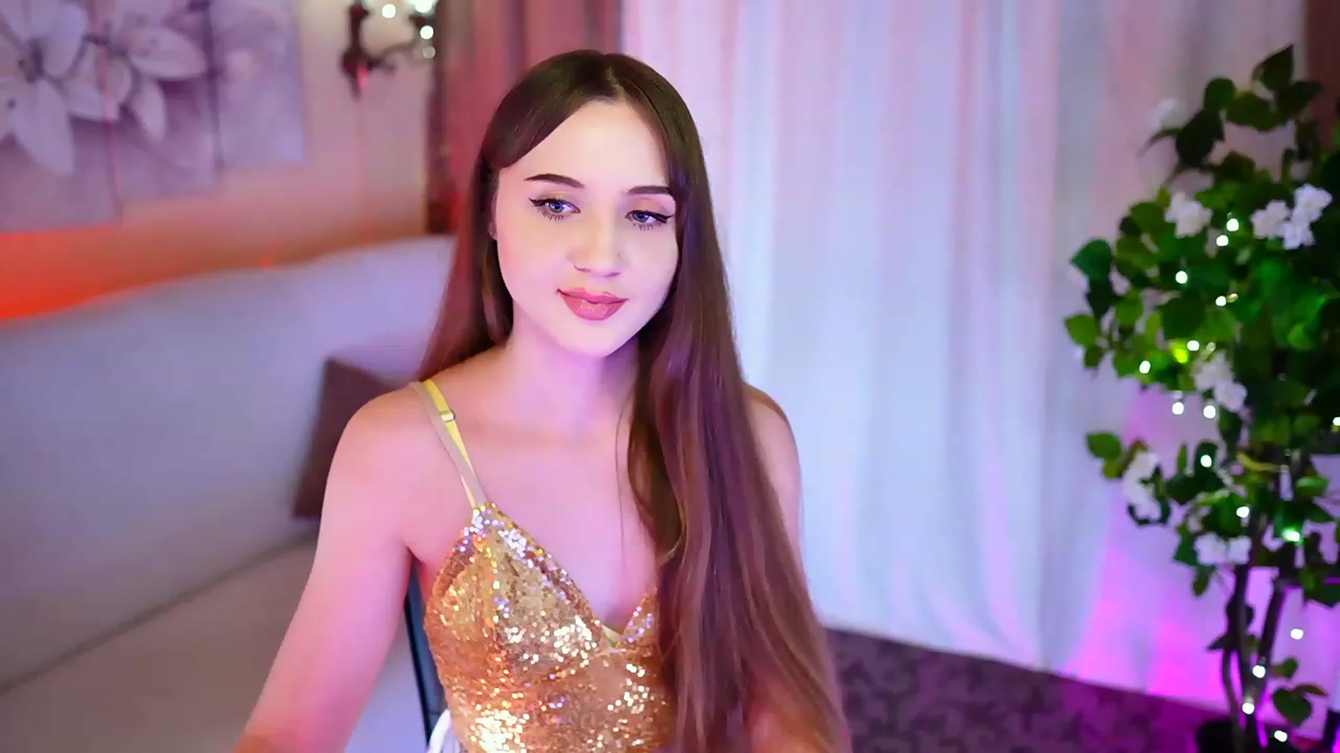 Gallery image thumbnail from Innocent_Soul's myfreecams stream on, 10/13/2023, 18:10 image 4 of 20