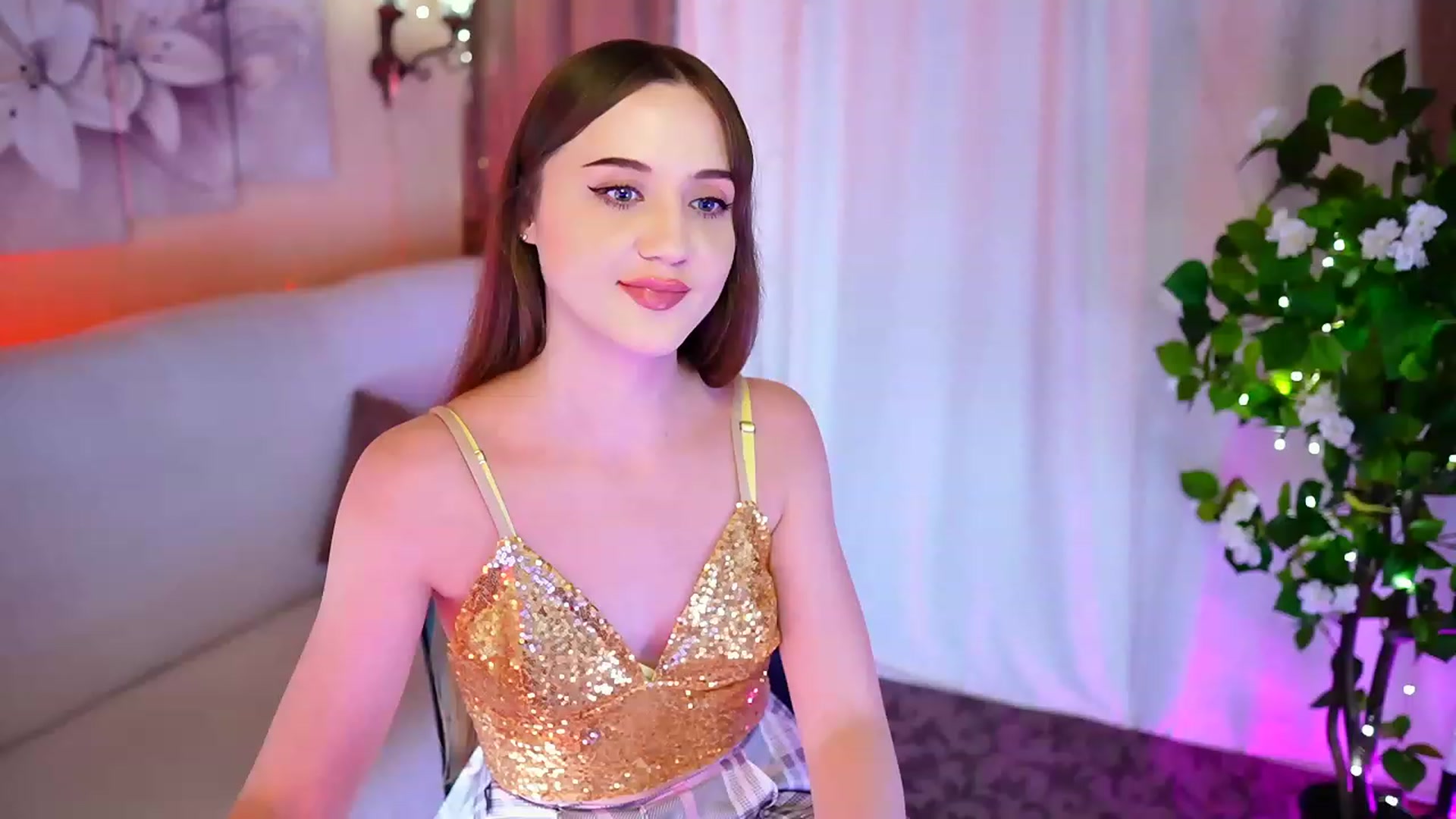 Gallery image thumbnail from Innocent_Soul's myfreecams stream on, 10/13/2023, 18:10 image 11 of 20
