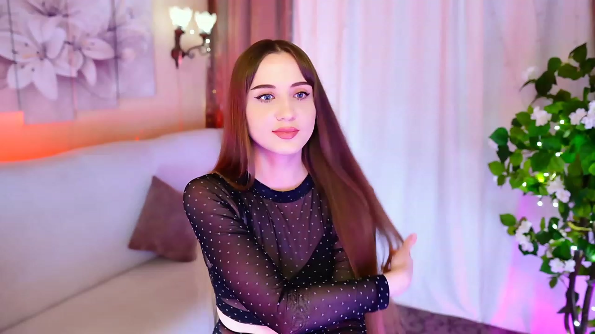 Gallery image thumbnail from Innocent_Soul's myfreecams stream on, 10/16/2023, 18:14 image 2 of 20