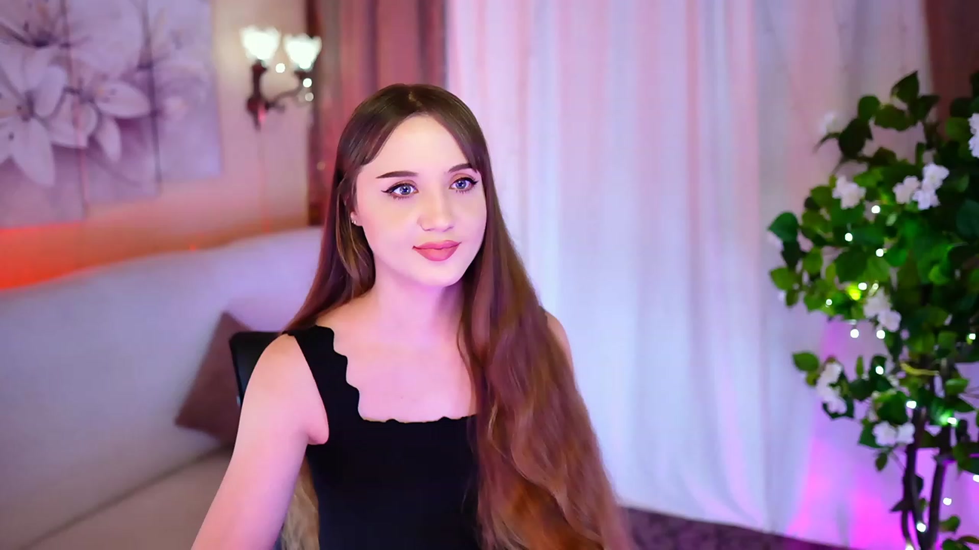 Gallery image thumbnail from Innocent_Soul's myfreecams stream on, 10/18/2023, 17:48 image 20 of 20