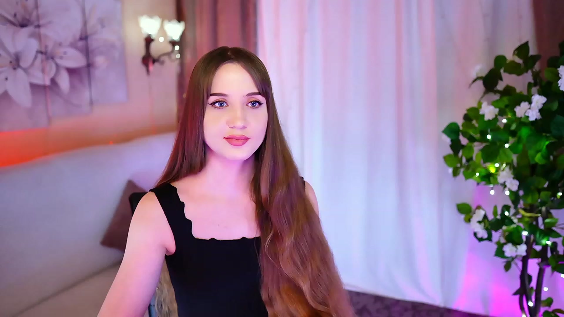 Gallery image thumbnail from Innocent_Soul's myfreecams stream on, 10/18/2023, 17:48 image 16 of 20