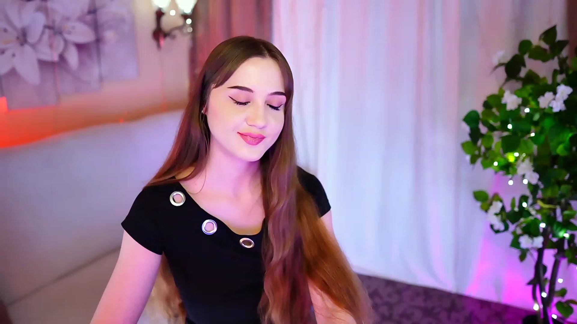 Gallery image thumbnail from Innocent_Soul's myfreecams stream on, 10/24/2023, 17:34 image 19 of 20