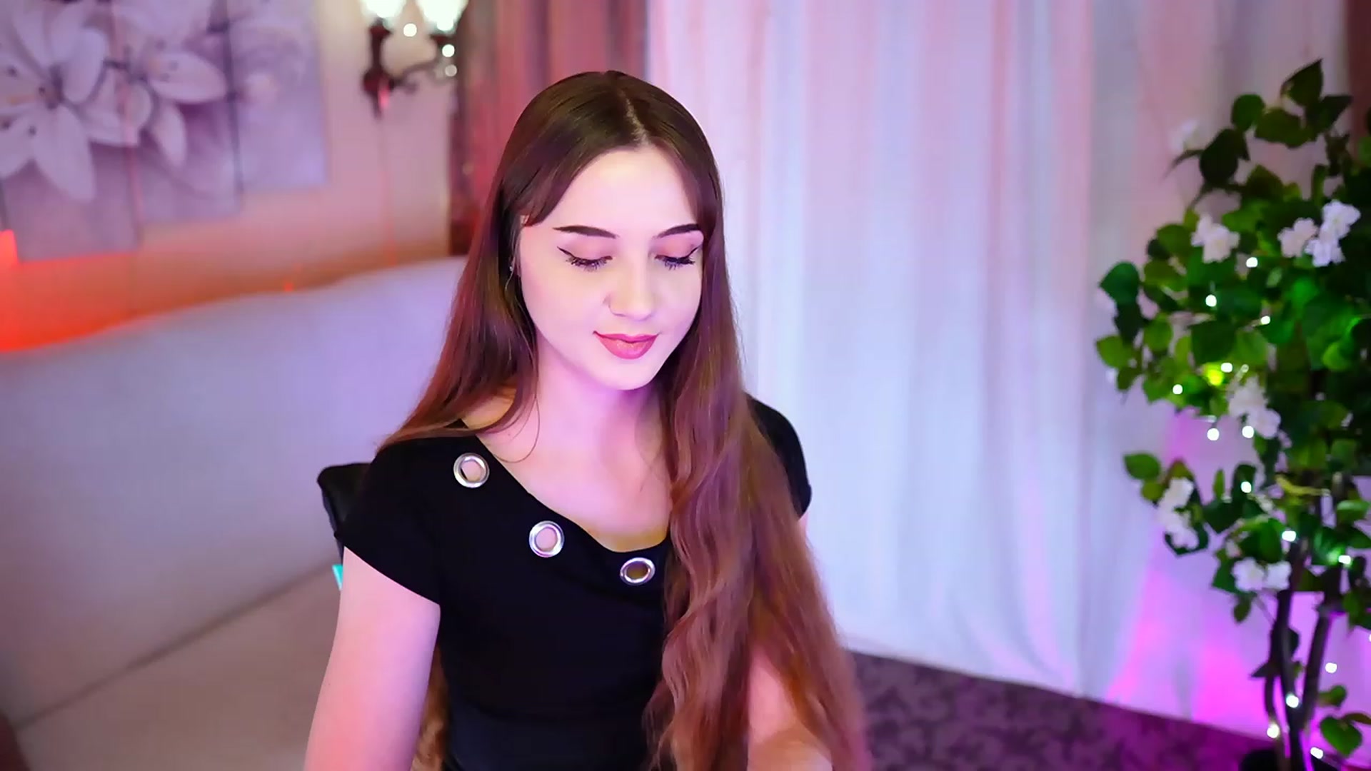 Gallery image thumbnail from Innocent_Soul's myfreecams stream on, 10/24/2023, 17:34 image 20 of 20