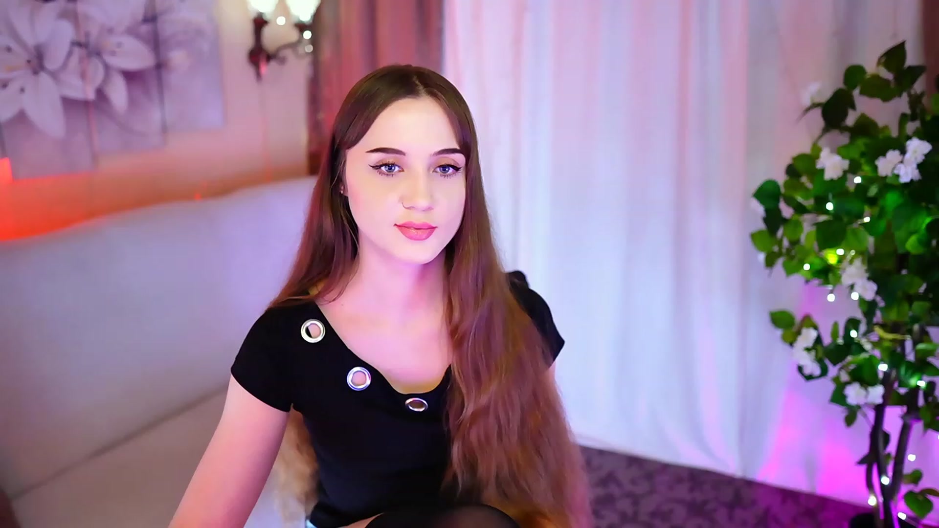 Gallery image thumbnail from Innocent_Soul's myfreecams stream on, 10/24/2023, 17:34 image 3 of 20