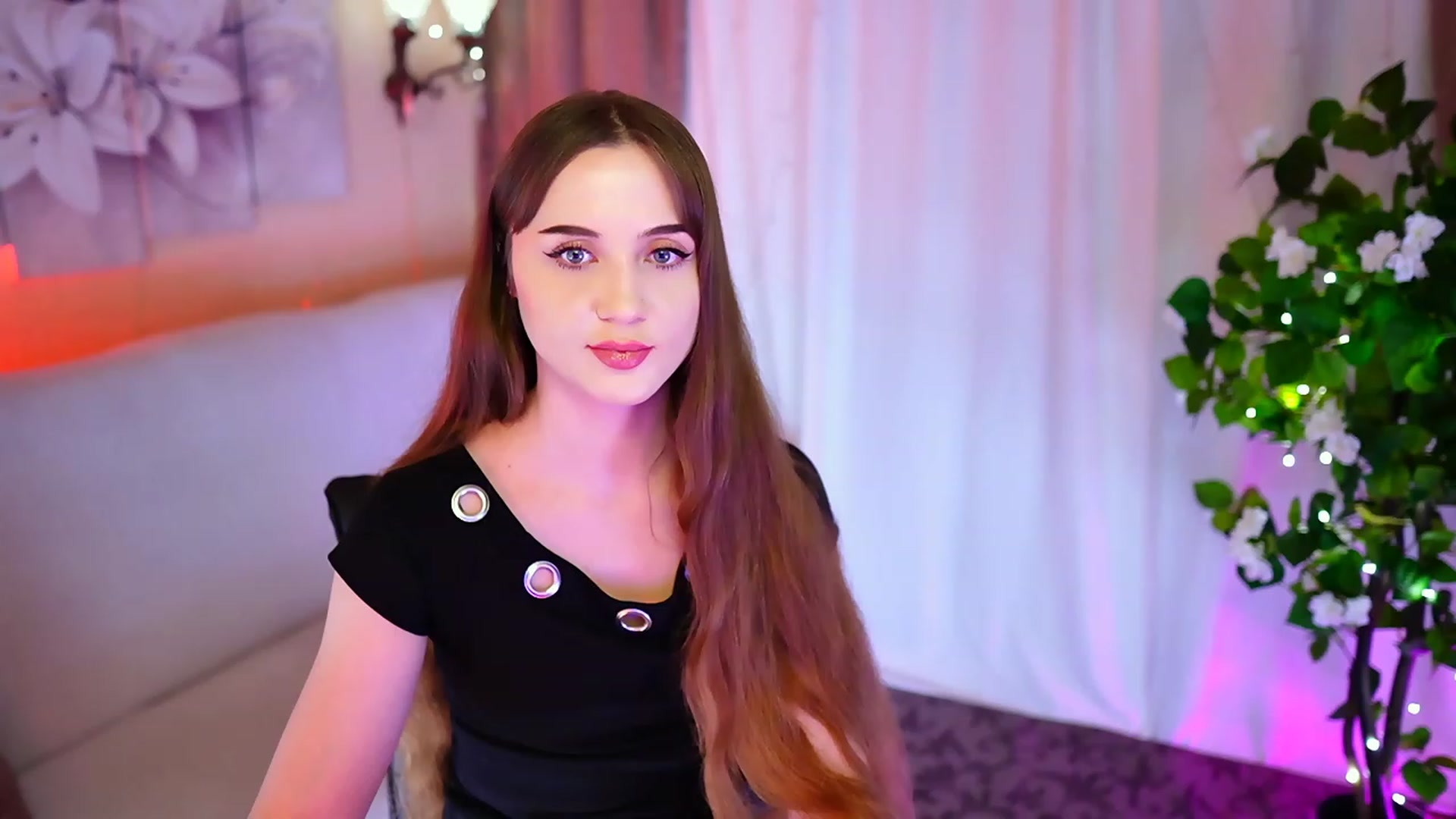 Gallery image thumbnail from Innocent_Soul's myfreecams stream on, 10/24/2023, 18:10 image 20 of 20