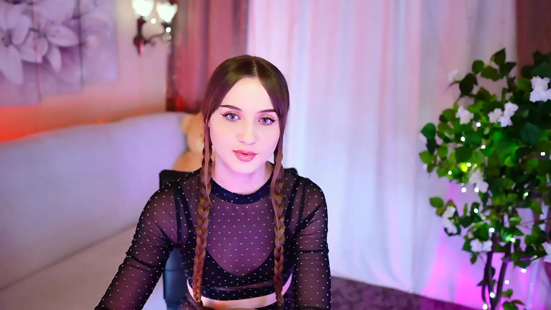 Gallery image thumbnail from Innocent_Soul's myfreecams stream on, 10/26/2023, 16:47 image 2 of 20