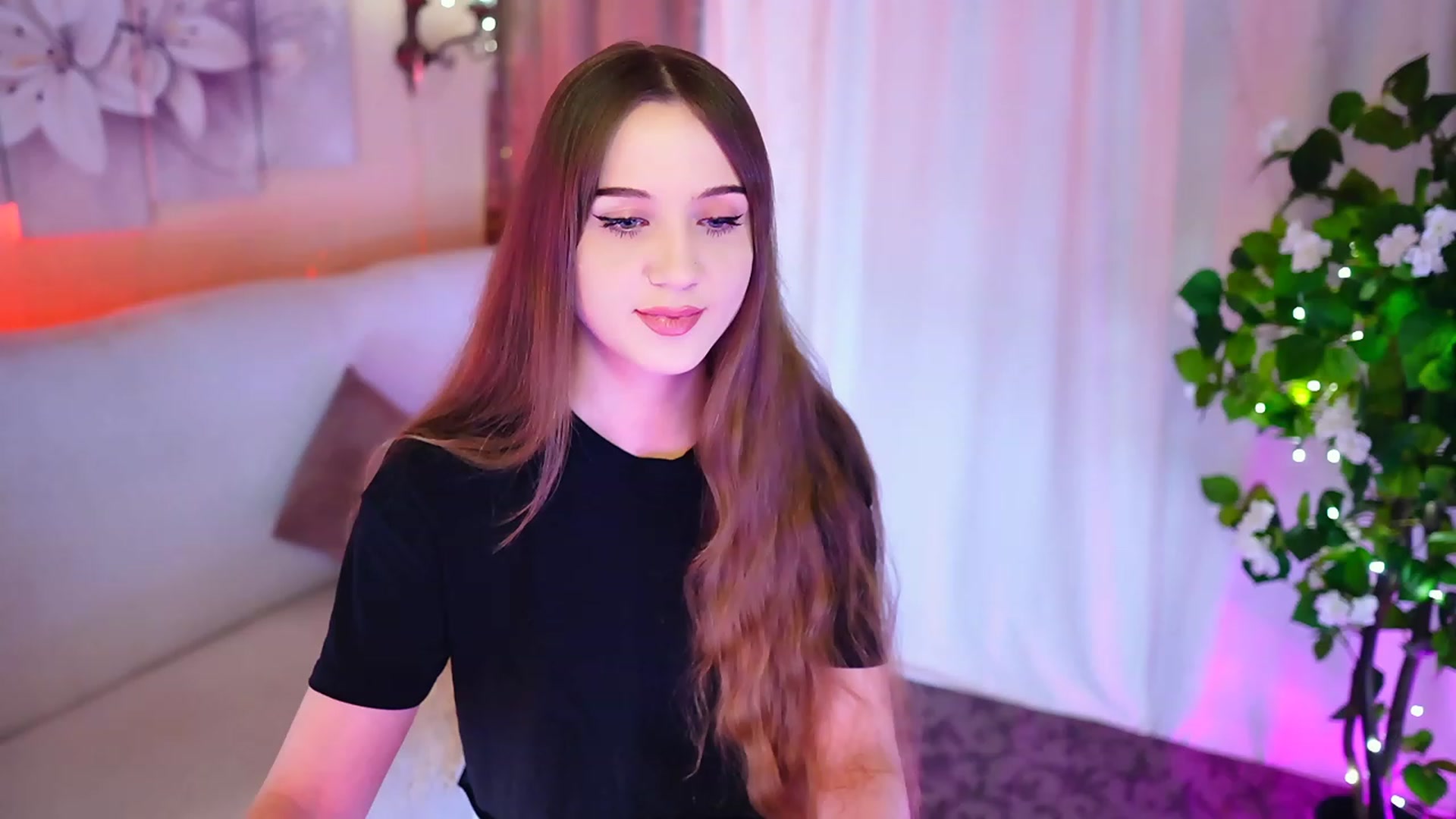Gallery image thumbnail from Innocent_Soul's myfreecams stream on, 10/29/2023, 15:22 image 3 of 20