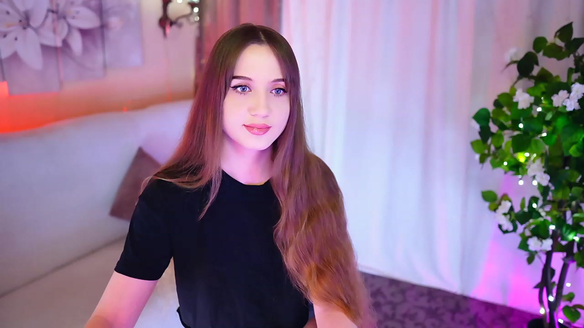 Gallery image thumbnail from Innocent_Soul's myfreecams stream on, 10/29/2023, 15:22 image 4 of 20