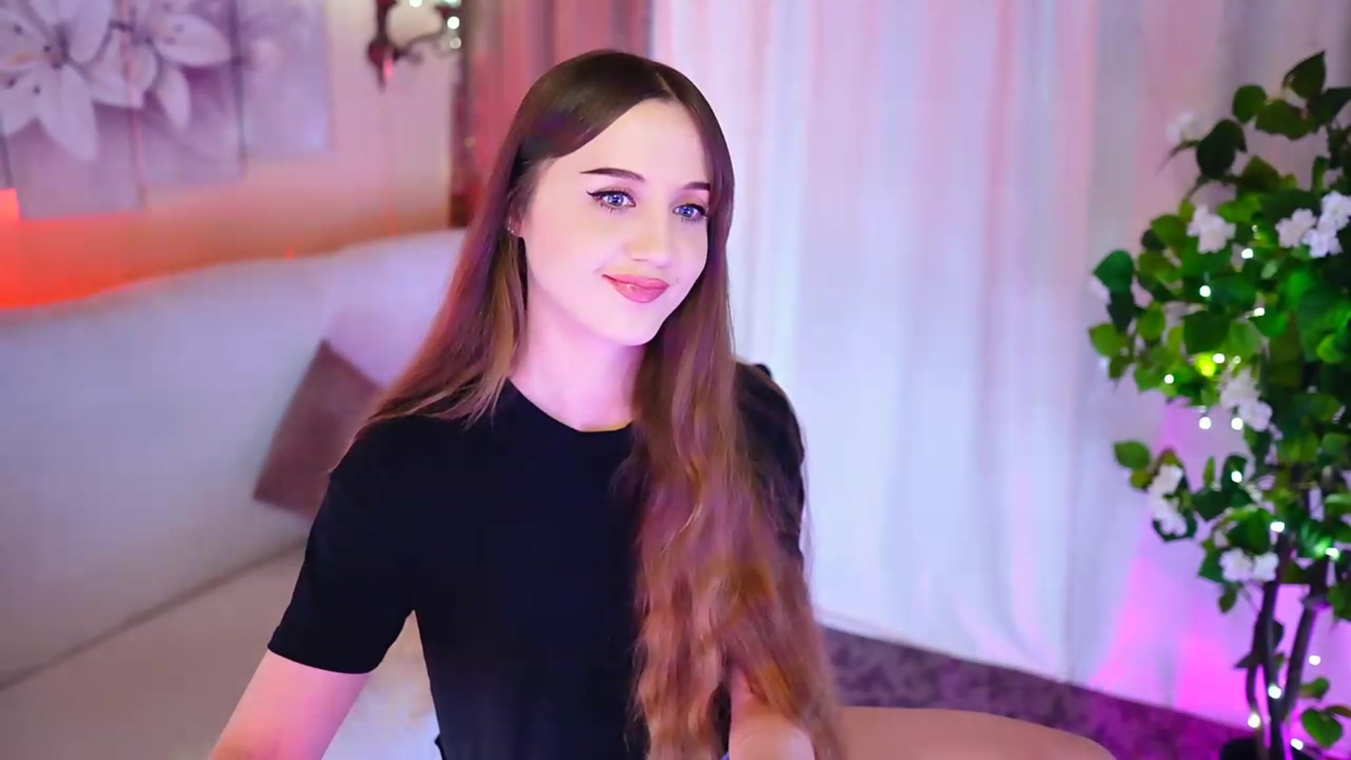 Gallery image thumbnail from Innocent_Soul's myfreecams stream on, 10/29/2023, 15:22 image 17 of 20