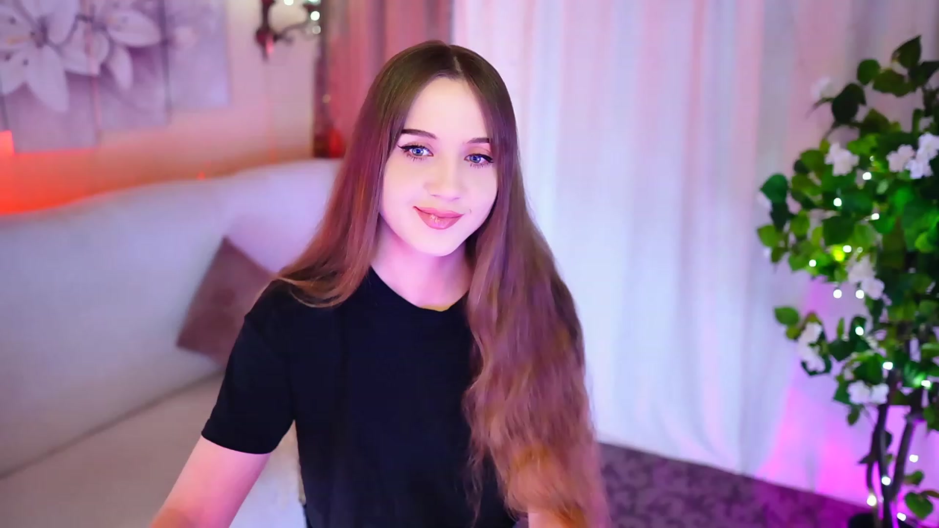Gallery image thumbnail from Innocent_Soul's myfreecams stream on, 10/29/2023, 15:22 image 2 of 20