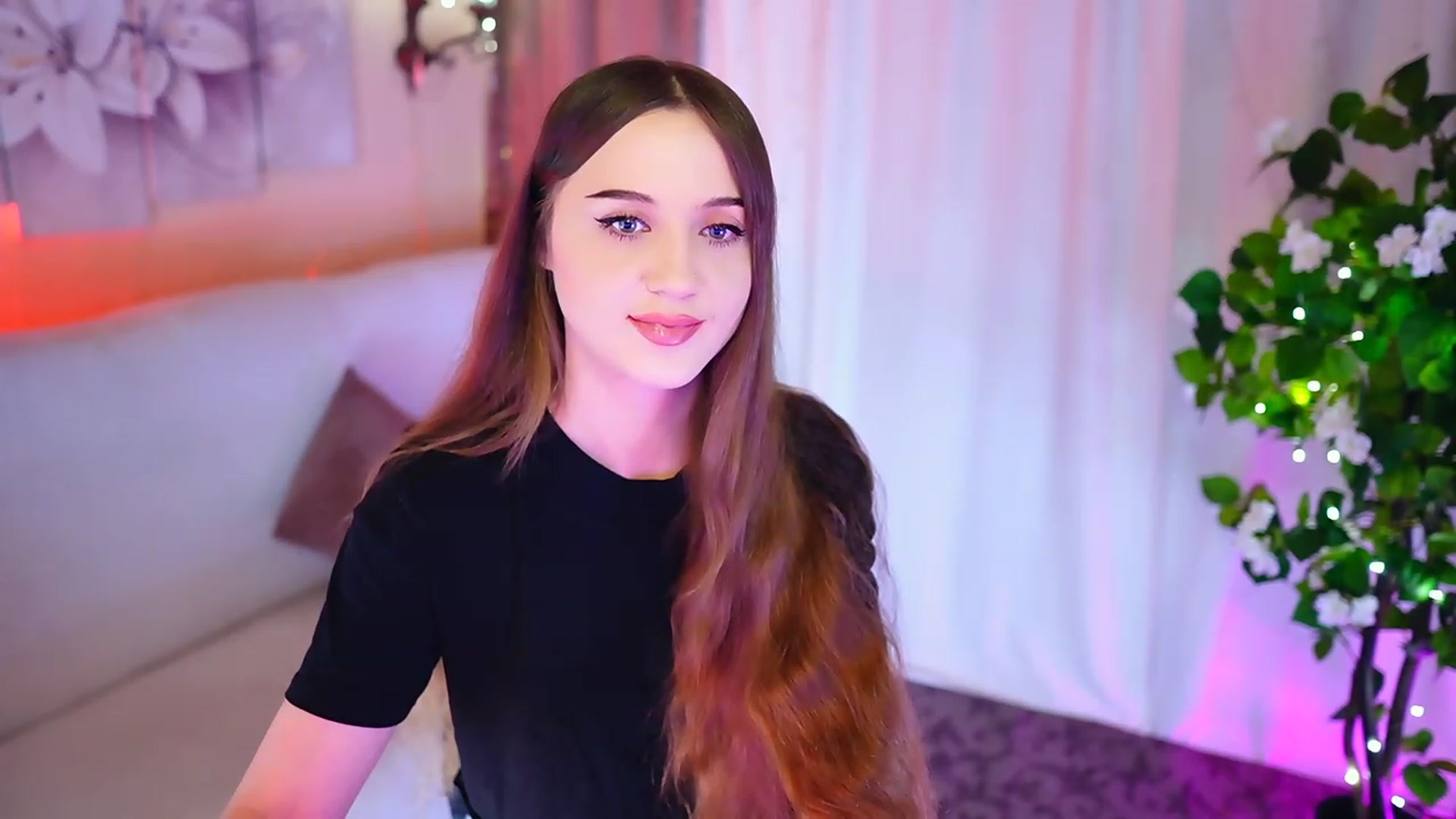 Gallery image thumbnail from Innocent_Soul's myfreecams stream on, 10/29/2023, 15:22 image 10 of 20