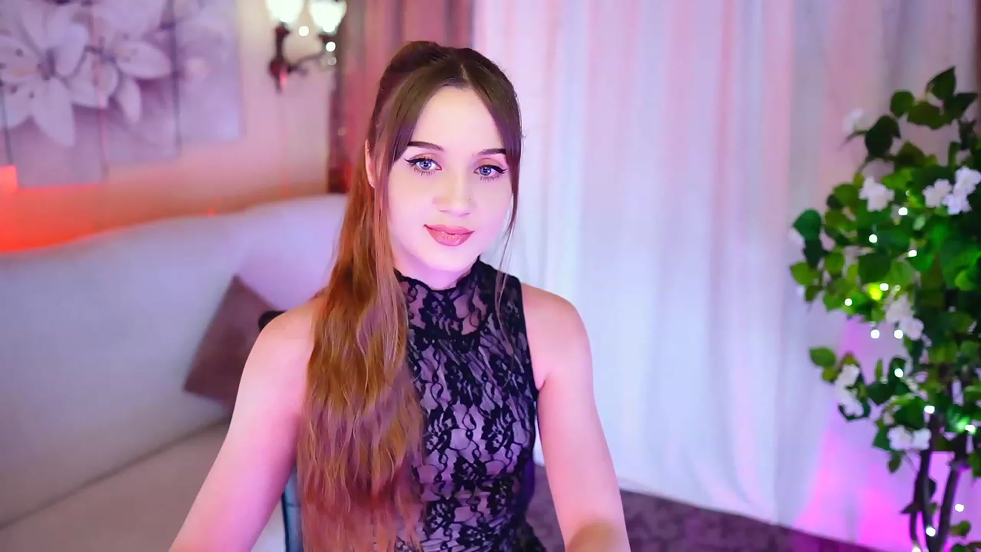 Gallery image thumbnail from Innocent_Soul's myfreecams stream on, 10/29/2023, 17:16 image 15 of 20