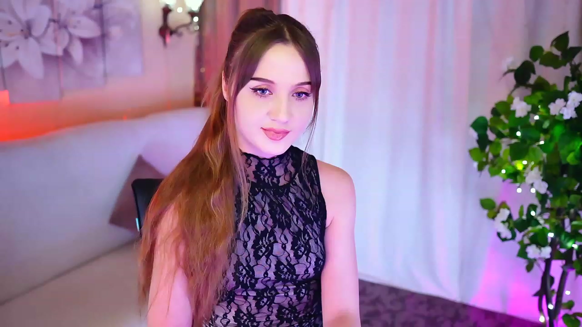 Gallery image thumbnail from Innocent_Soul's myfreecams stream on, 10/29/2023, 17:16 image 16 of 20