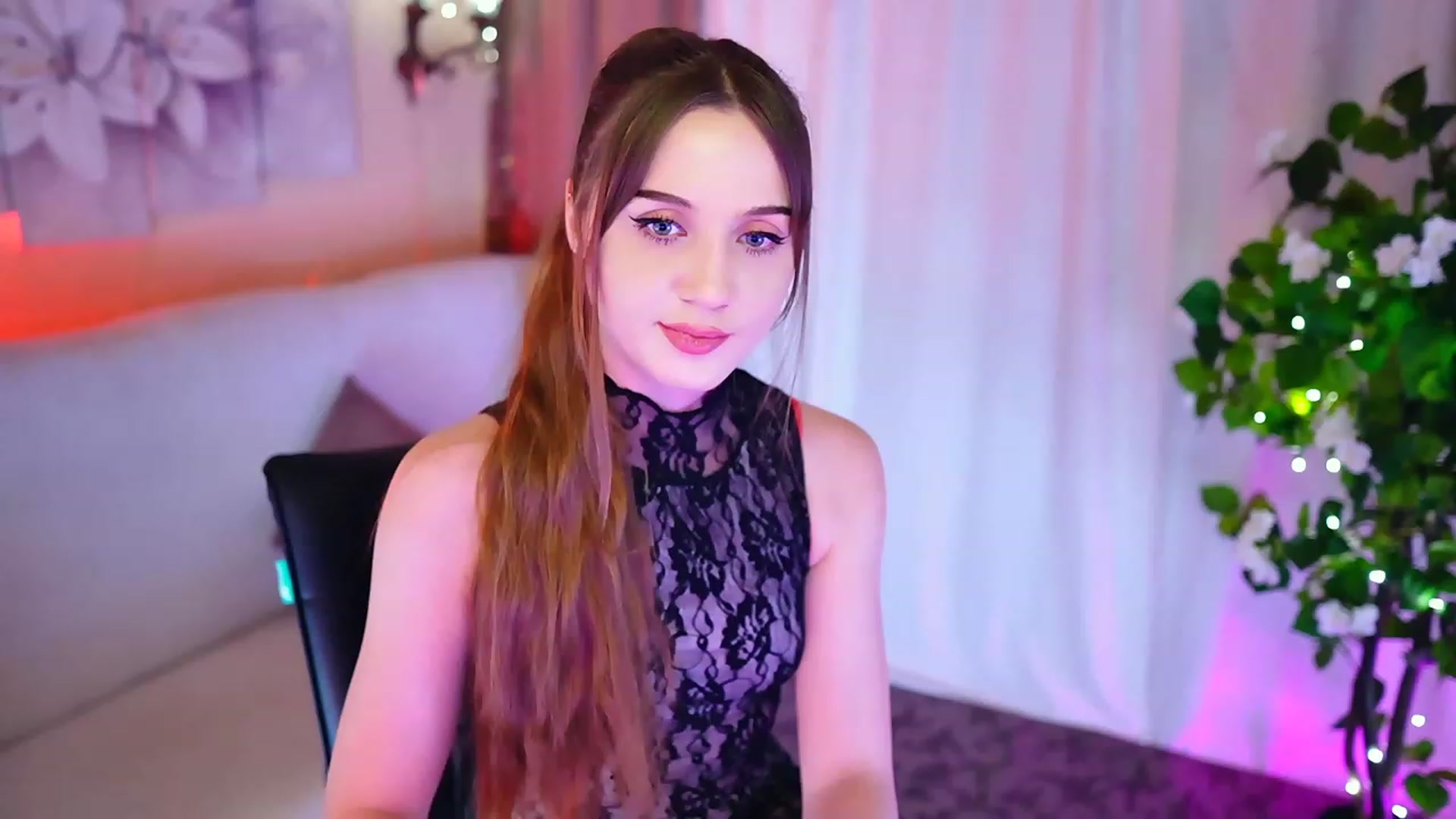 Gallery image thumbnail from Innocent_Soul's myfreecams stream on, 10/29/2023, 18:33 image 3 of 20