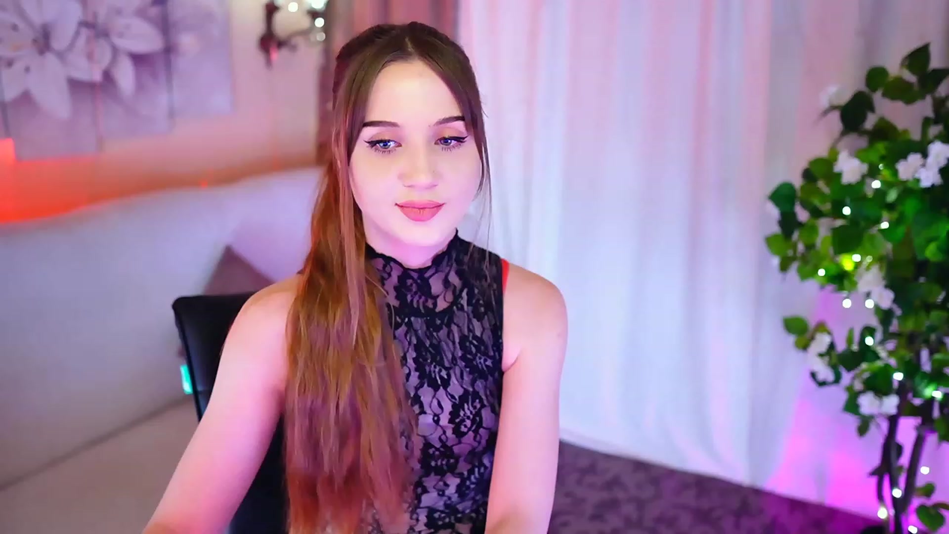 Gallery image thumbnail from Innocent_Soul's myfreecams stream on, 10/29/2023, 18:33 image 4 of 20