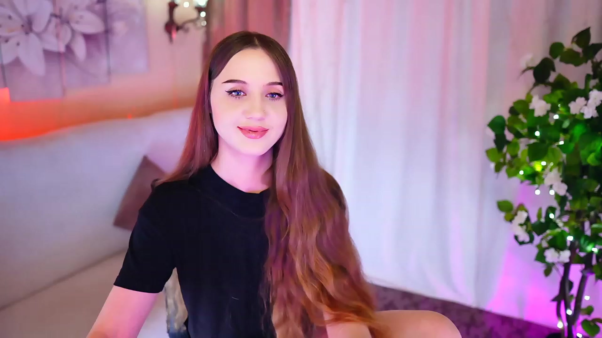 Gallery image thumbnail from Innocent_Soul's myfreecams stream on, 10/29/2023, 20:06 image 11 of 20