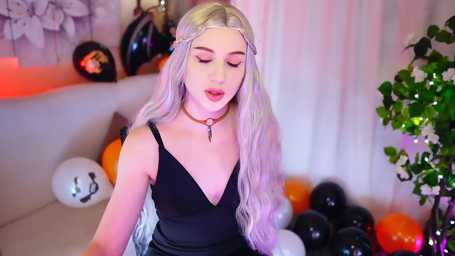Gallery image thumbnail from Innocent_Soul's myfreecams stream on, 10/31/2023, 17:05 image 20 of 20
