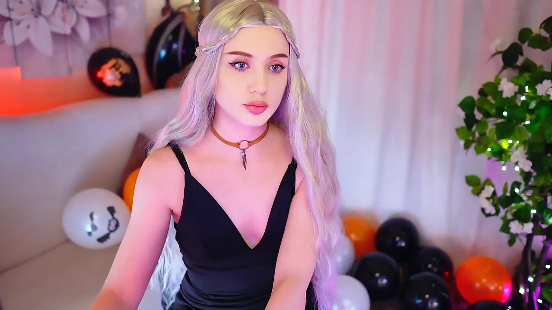 Gallery image thumbnail from Innocent_Soul's myfreecams stream on, 10/31/2023, 17:05 image 7 of 20