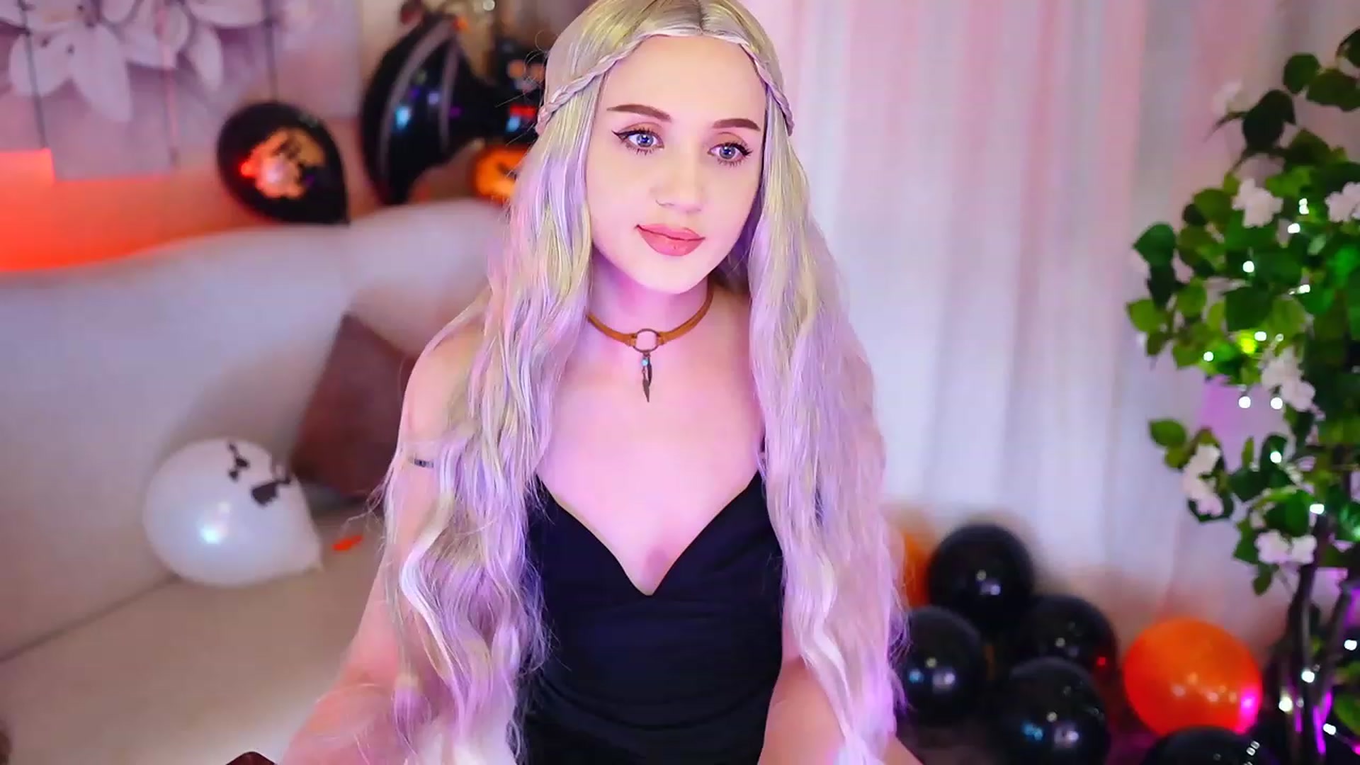 Gallery image thumbnail from Innocent_Soul's myfreecams stream on, 10/31/2023, 18:19 image 13 of 20
