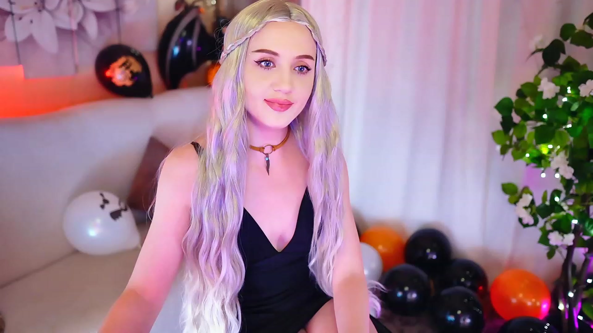 Gallery image thumbnail from Innocent_Soul's myfreecams stream on, 10/31/2023, 18:19 image 4 of 20
