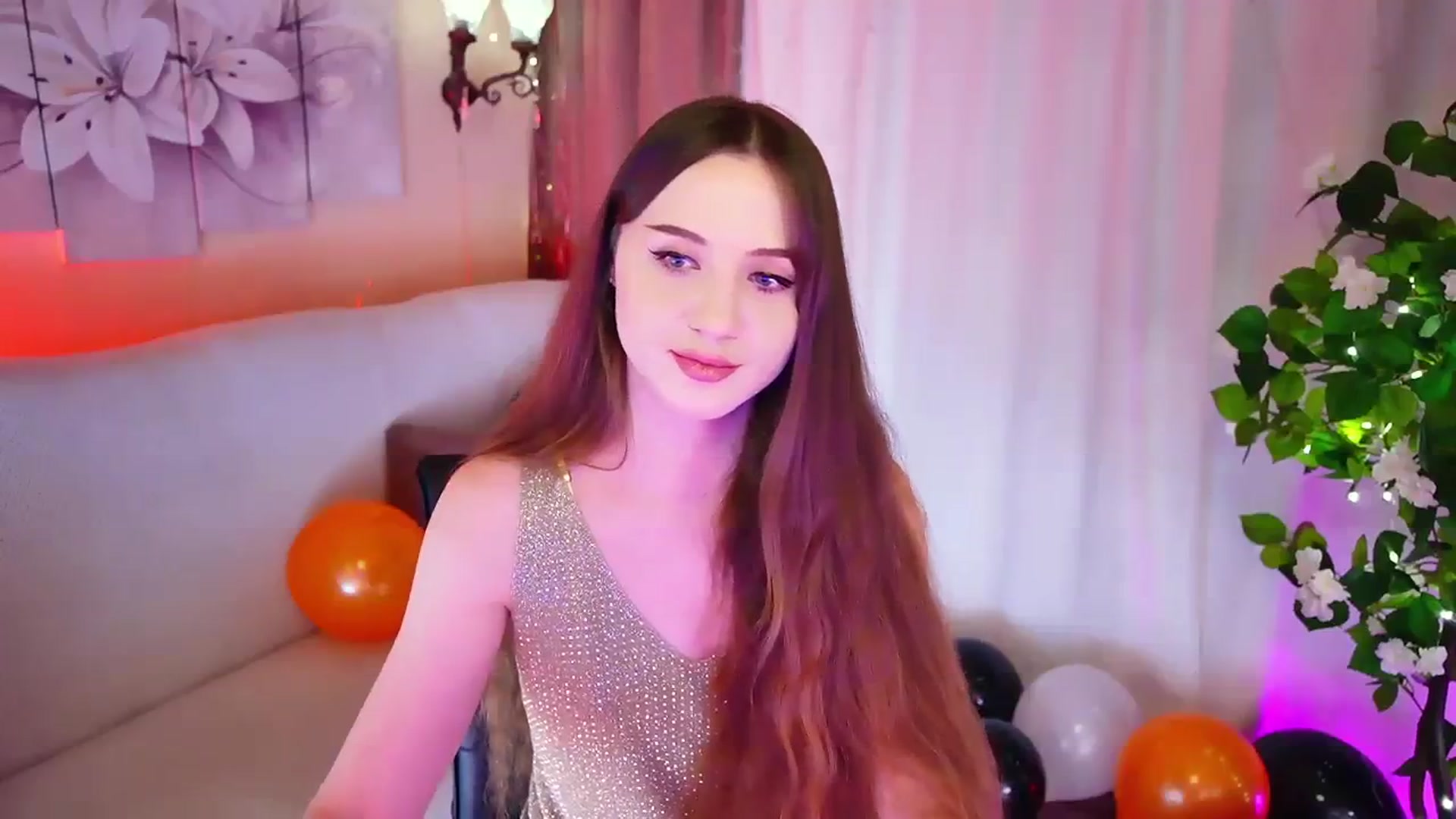 Gallery image thumbnail from Innocent_Soul's myfreecams stream on, 11/05/2023, 16:17 image 6 of 20