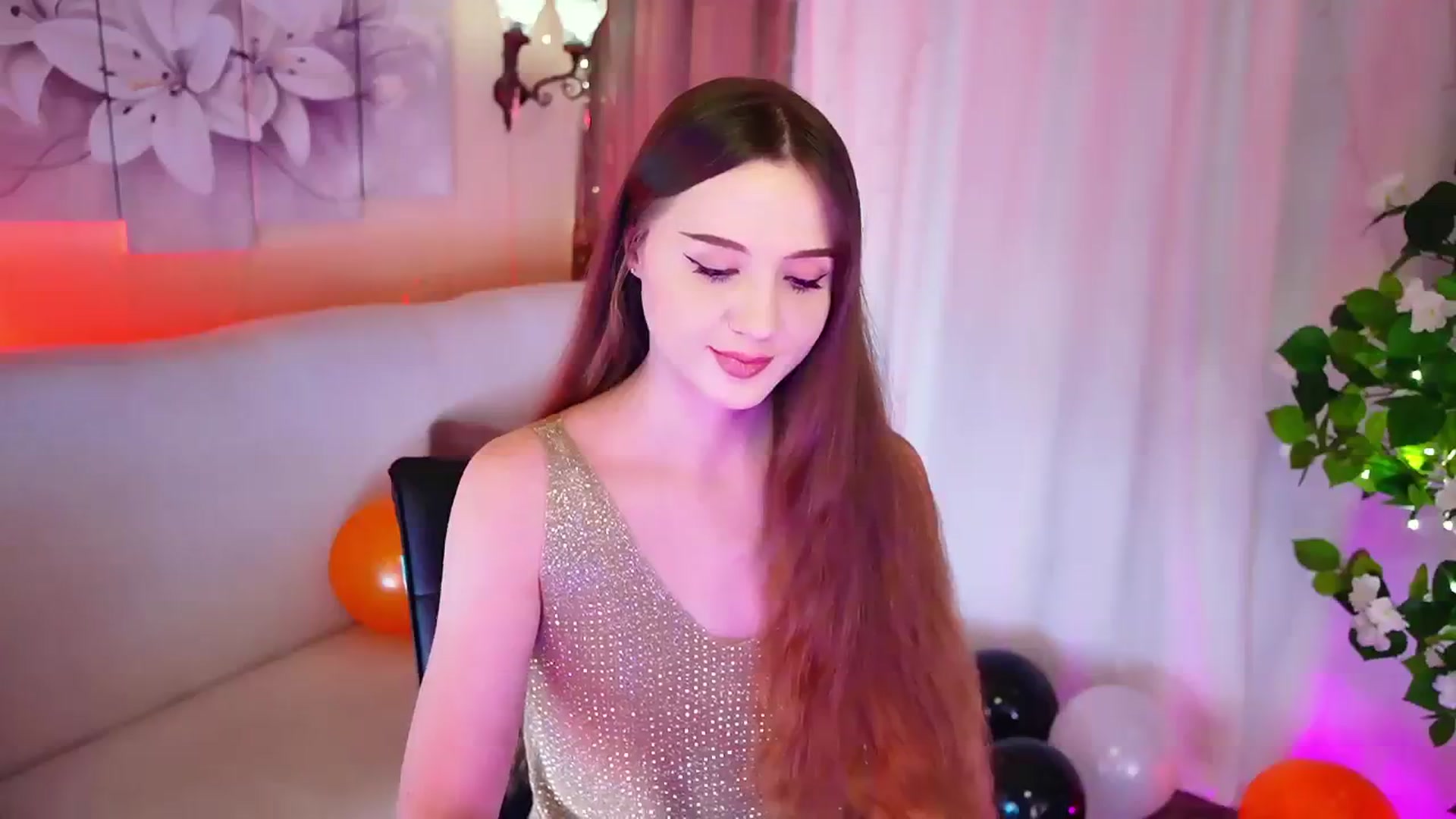Gallery image thumbnail from Innocent_Soul's myfreecams stream on, 11/05/2023, 17:34 image 15 of 20