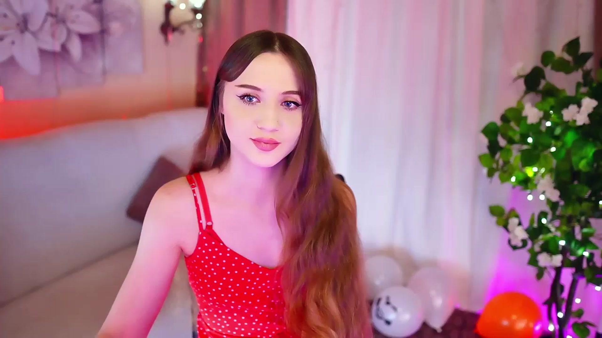 Gallery image thumbnail from Innocent_Soul's myfreecams stream on, 11/06/2023, 14:45 image 14 of 20