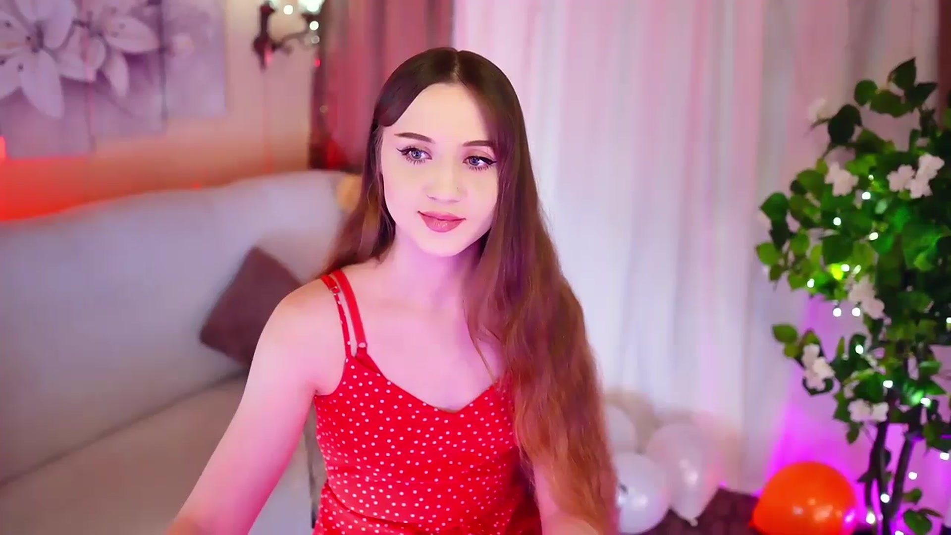 Gallery image thumbnail from Innocent_Soul's myfreecams stream on, 11/06/2023, 14:45 image 4 of 20